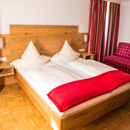 Landgasthaus Zur Linde, Neusatz Bühl Extérieur photo